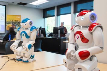 Japonlara İngilizceyi robotlar öğretecek