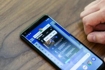 Google konum geçmişini kapatanları da izlemeye devam ediyor