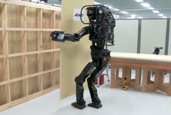 Japonya’dan ‘işinde gücünde’ bir robot: HRP-5P