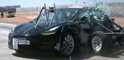 Tesla Model 3 şu ana kadarki en güvenli araç seçildi