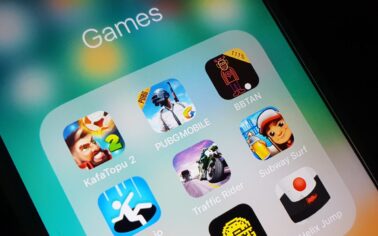 “Apple, ‘oyunlar için Netflix’ platformu geliştiriyor”