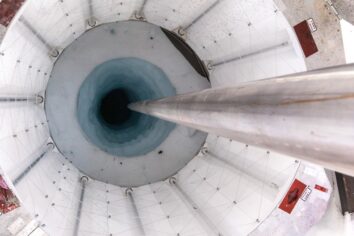 Antarktika’da 1 km derinlikte canlı izine rastlandı
