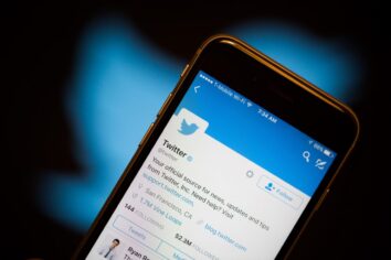 Twitter sildiğiniz mesajları arşivliyor