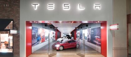 Tesla bütün satış operasyonunu internete çekiyor