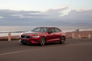 Volvo bütün yeni araçlarına 180 km/h hız sınırı getiriyor