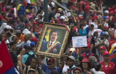 Venezuela’da elektrik karneye bağlanıyor