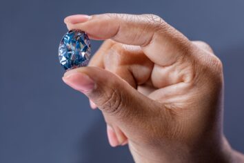 Botswana tarihinin en büyük mavi elmasını çıkarttı