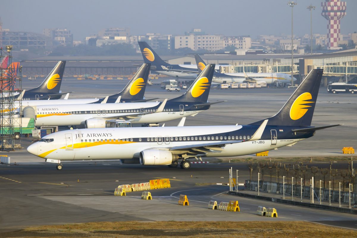 Hindistan’ın en büyük ikinci havayolu şirketi uçuşlarını durdurdu