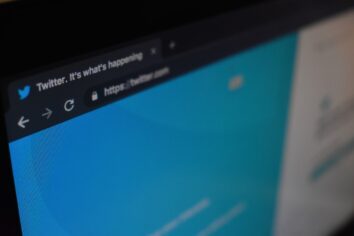 Twitter korsan diziler yayılmasın diye haberleri de sildi
