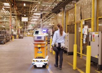 Ford’un otonom fabrika robotları