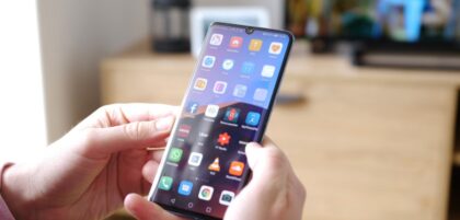 Google Huawei’nin Android güncellemelerine erişimini durdurdu