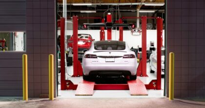 Tesla, değiştirilmesi gereken parçaları otomatik tespit edecek