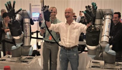 Jeff Bezos uzaktan kontrol edilen robot elleri denedi