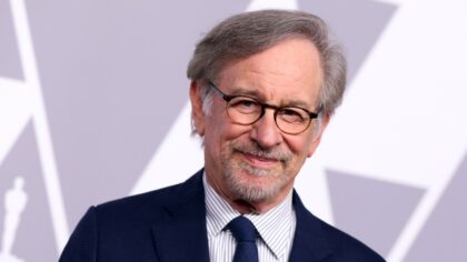Steven Spielberg sadece karanlıkta izlenebilecek korku hikayeleri yazıyor