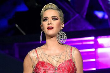 Mahkeme Katy Perry’nin Dark Horse şarkısının çalıntı olduğuna karar verdi