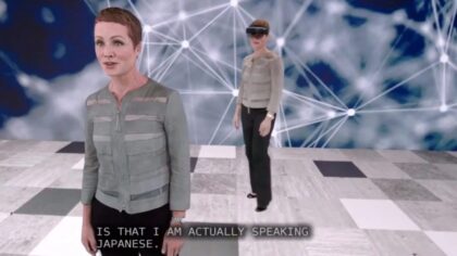 Microsoft’un çeviri yapabilen hologramı